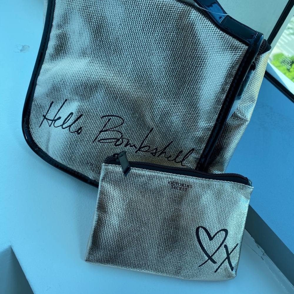 Makeup Bag - Picture 2 of 3